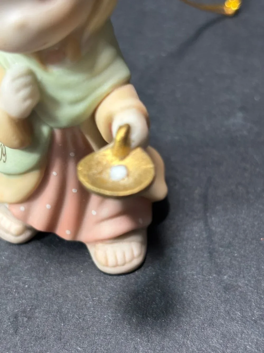 Precious Moments 2009 May Your Faith Light The Way Porcelain Bisque FLAW READ